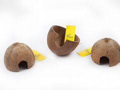 Домик для животных из скорлупы кокосового ореха