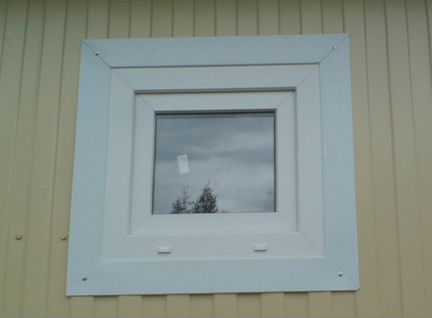 Фрамужное окно в гараж, кладовую или баню