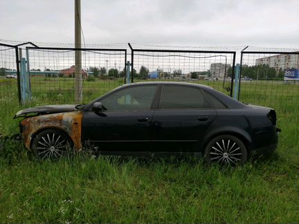 Audi A4 1.8 AT, 2001, седан, битый