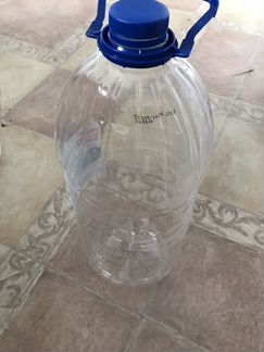 Бутылка 5 литров из пластика