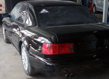Audi A8 3.7 AT, 1997, седан