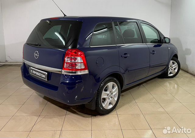 Opel Zafira `2011