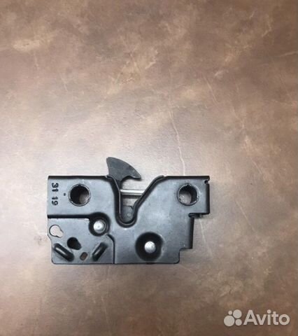 Замок капота VW Polo