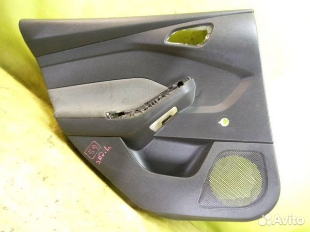 Обшивка двери задняя левая Ford Focus CB8 pnda