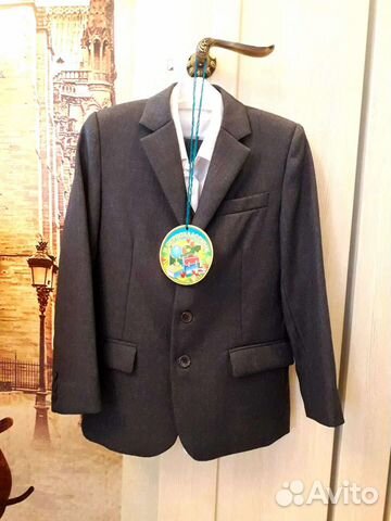 Школьный костюм тройка 134-140