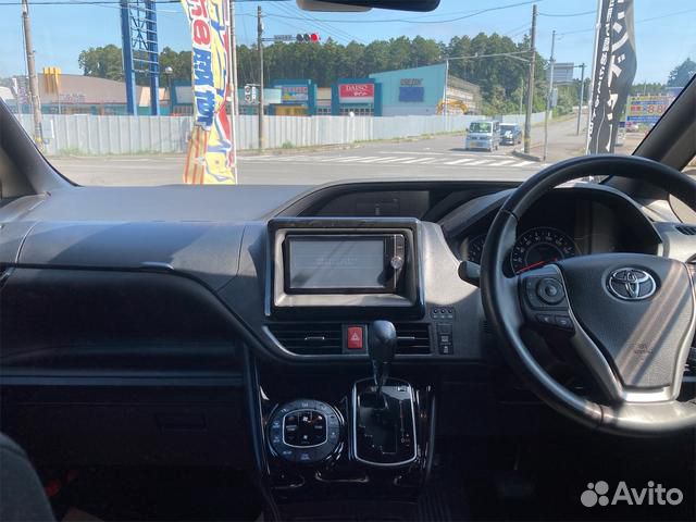 Toyota Voxy 2.0 CVT, 2018, 37 000 км