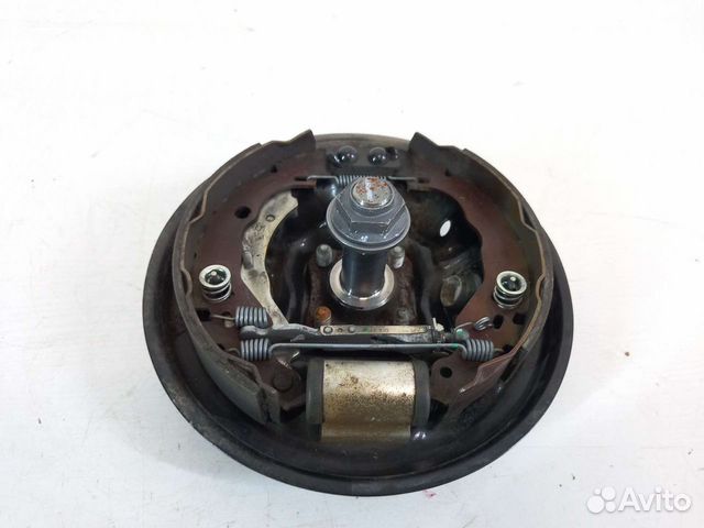 Цапфа задняя левая Renault Logan Stepway