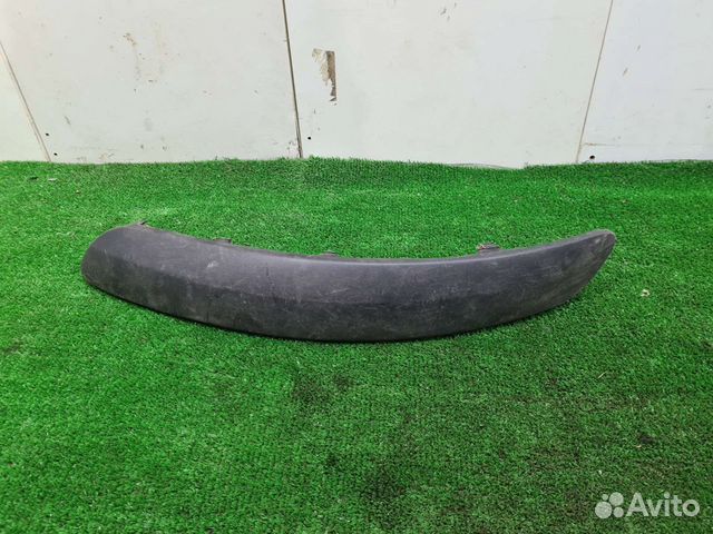 Накладка бампера передняя левая Volkswagen Golf 5