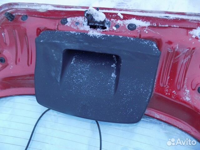 Обшивка двери багажника Sandero 2014