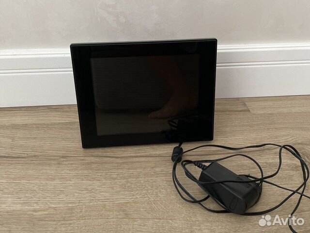 Цифровая фоторамка цветная Digma в идеальном состо