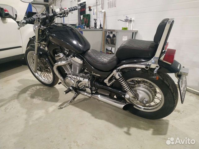 Suzuki intruder 400