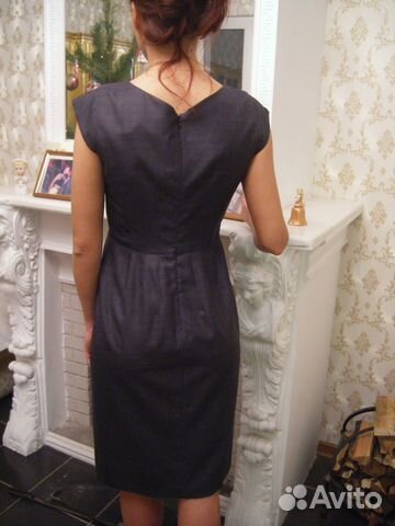 Элегантное платье Valentino оригинал шерсть