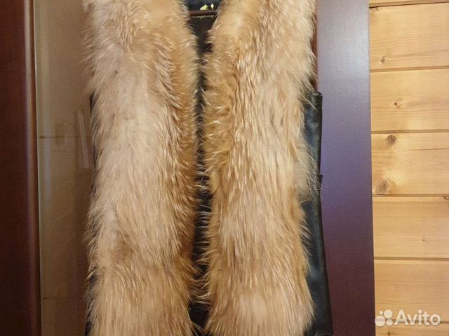Меховая жилетка из лисы