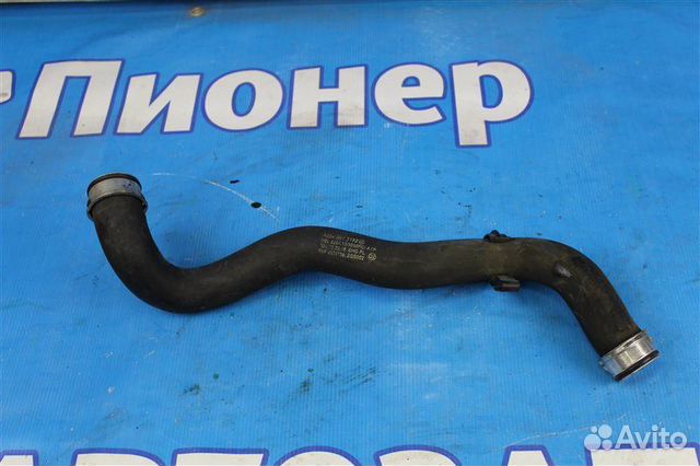 Патрубок системы охлаждения Mercedes-Benz C-Class