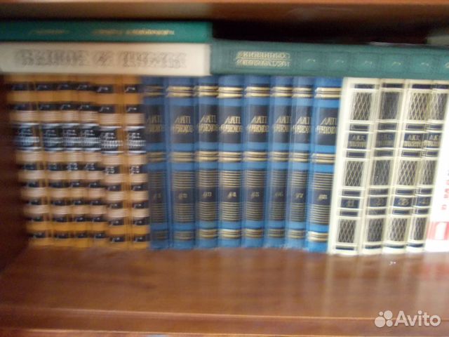 1000 книг из домашней библиотеки