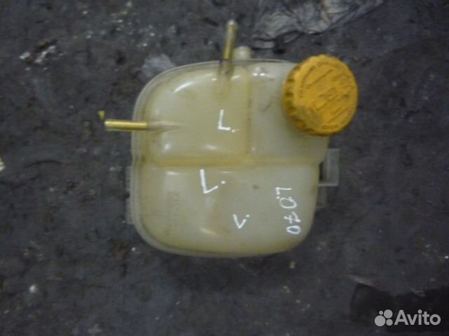 Расширительный бачек Опель Астра G универсал 2005