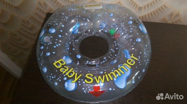 Круг для купания с погремушками