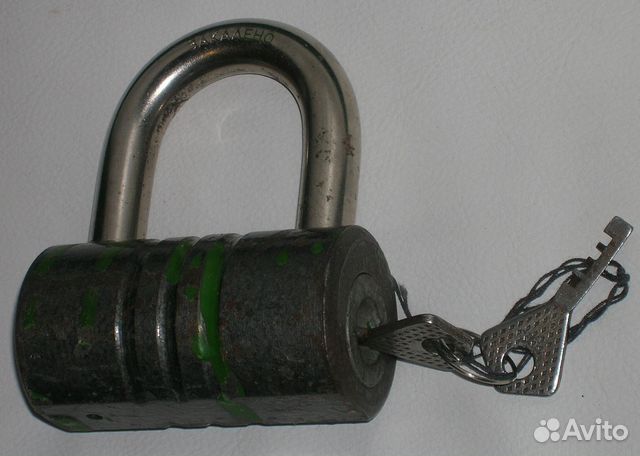 Рулетка, 2 м. Дрель. Замки навесные 70-80-е г СССР Рулетка, 2 м. Дрель. Замки навесные 70-80-е г СССР