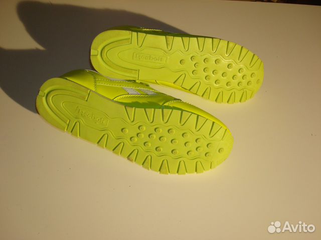 Новые кроссовки Reebok салатовые 40 размер