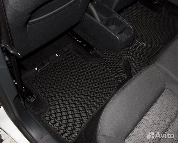 Новые коврики в салон Skoda Superb Новые коврики в салон Skoda Superb