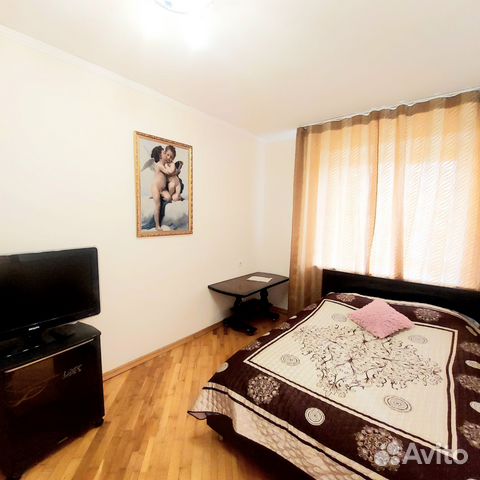 

1-к. квартира, 42 м², 2/15 эт.