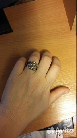 Продаю серебряное кольцо с марказитом Продаю серебряное кольцо с марказитом