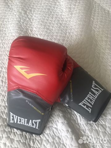 Боксерские перчатки Everlast