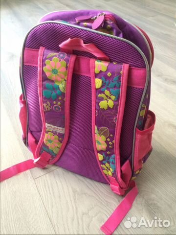 Школьный рюкзак и пенал Школьный рюкзак и пенал