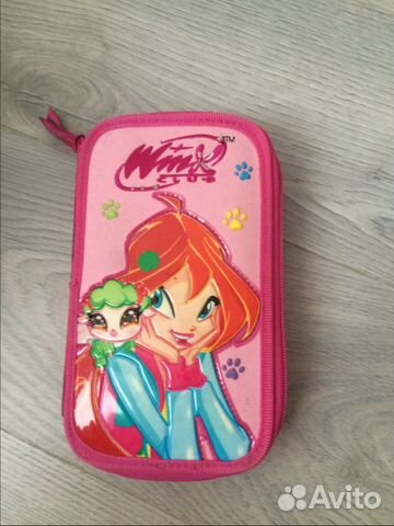 Школьный рюкзак и пенал Школьный рюкзак и пенал