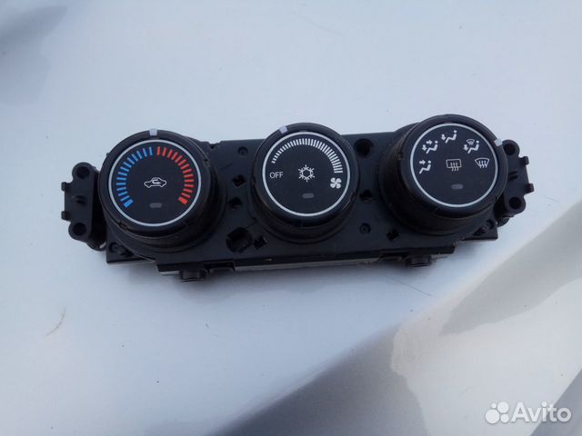 Блок управления отопителем Митсубиси Лансер