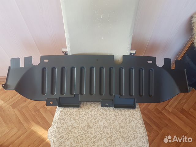 Пыльник двигателя Jeep Cherokee Пыльник двигателя Jeep Cherokee