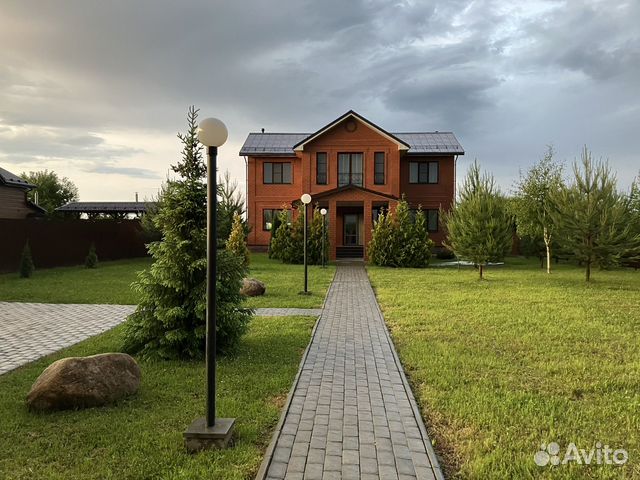 

3-к. коттедж, 180 м²