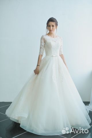 Свадебное платье с рукавами