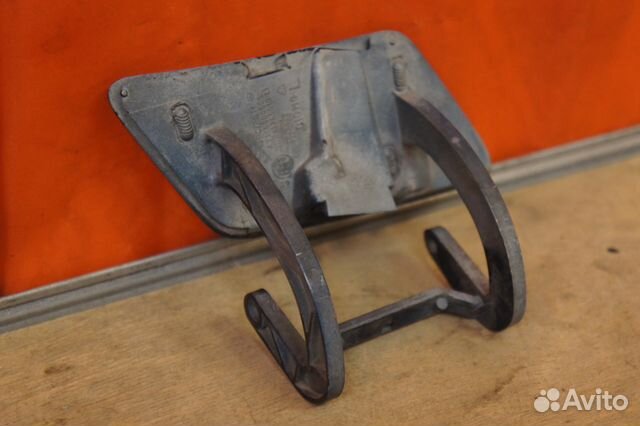 Крышка омывателя фары левая Mercedes W221 S221 05 Крышка омывателя фары левая Mercedes W221 S221 05