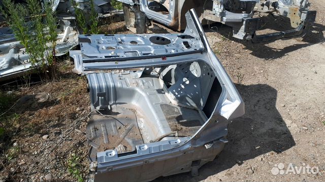 Крыло /четверть заднее правое Mitsubishi Lancer 9