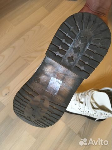 Ботинки белые кожаные 39 р