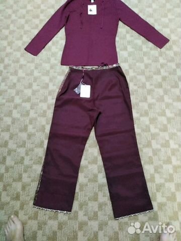 Костюм женский классный,новый