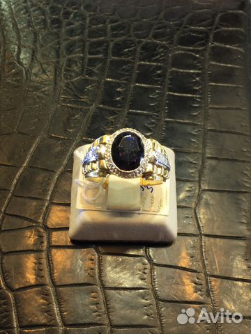 Золотая мужская печатка с бриллиантами