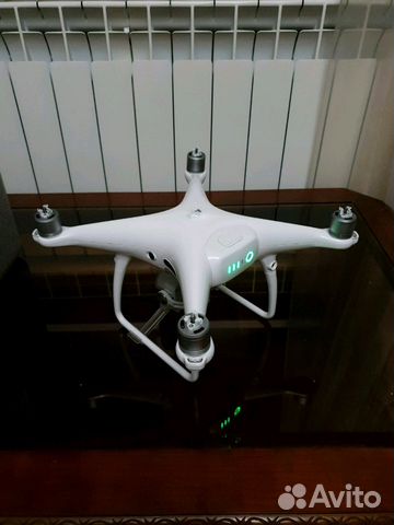 Квадрокоптер DJI Phantom 4 Pro