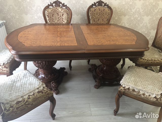 Продам стол и 6 стульев