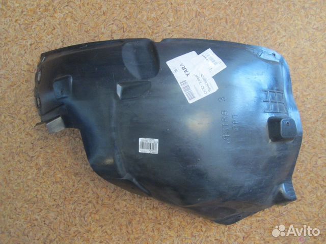 Подкрылок передний правый Opel Astra H 2004 Подкрылок передний правый Opel Astra H 2004