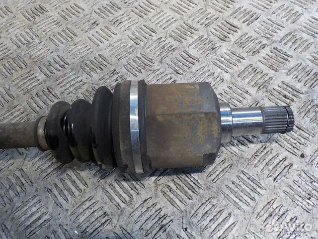 Полуось передняя левая Dodge Stratus Полуось передняя левая Dodge Stratus