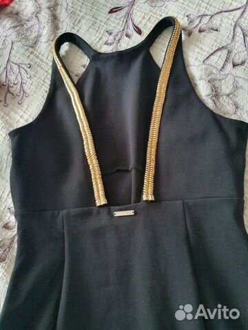 Маленькое черное платье guess