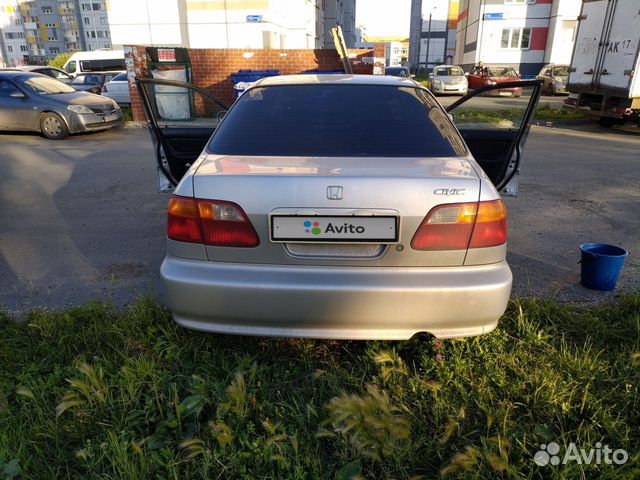 Honda Civic 1.5 AT, 2000, битый, 272 500 км