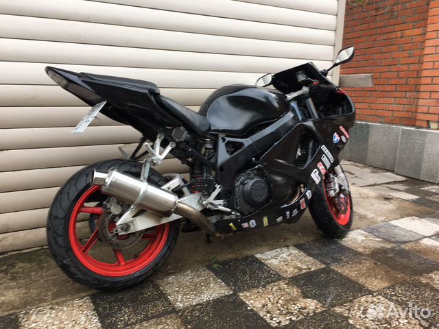 Honda CBR 919 RR Custom