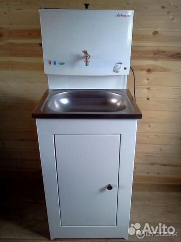 Водонагреватель-умывальник Акватекс AT-White