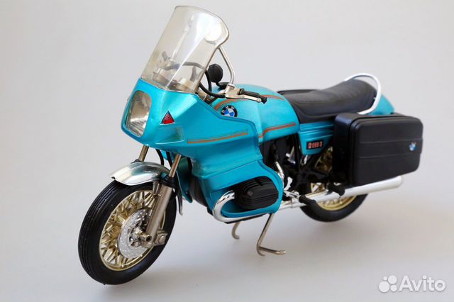 Модели мотоциклов BMW R-100 RT и Custom Classic Модели мотоциклов BMW R-100 RT и Custom Classic