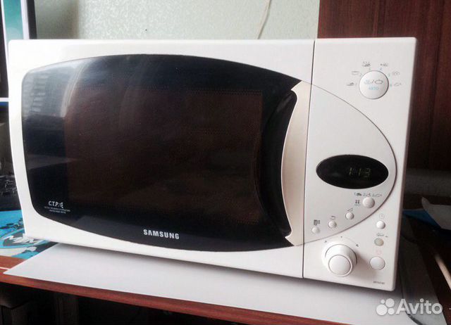 Шикарная микроволновка SAMSUNG M1974R 26л