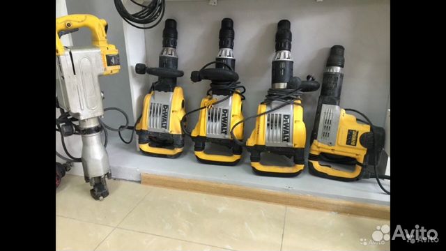 Аренда (прокат) отбойный молоток Dewalt D25901K