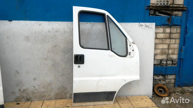 Дверь передняя правая на Peugeot Boxer 2 Дверь передняя правая на Peugeot Boxer 2